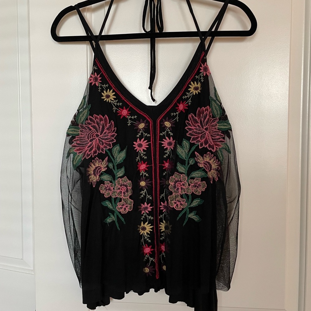 American Eagle black and floral mesh embroidered overlay tank top size XL